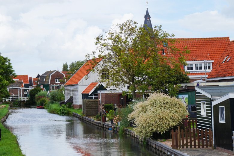 Marken
