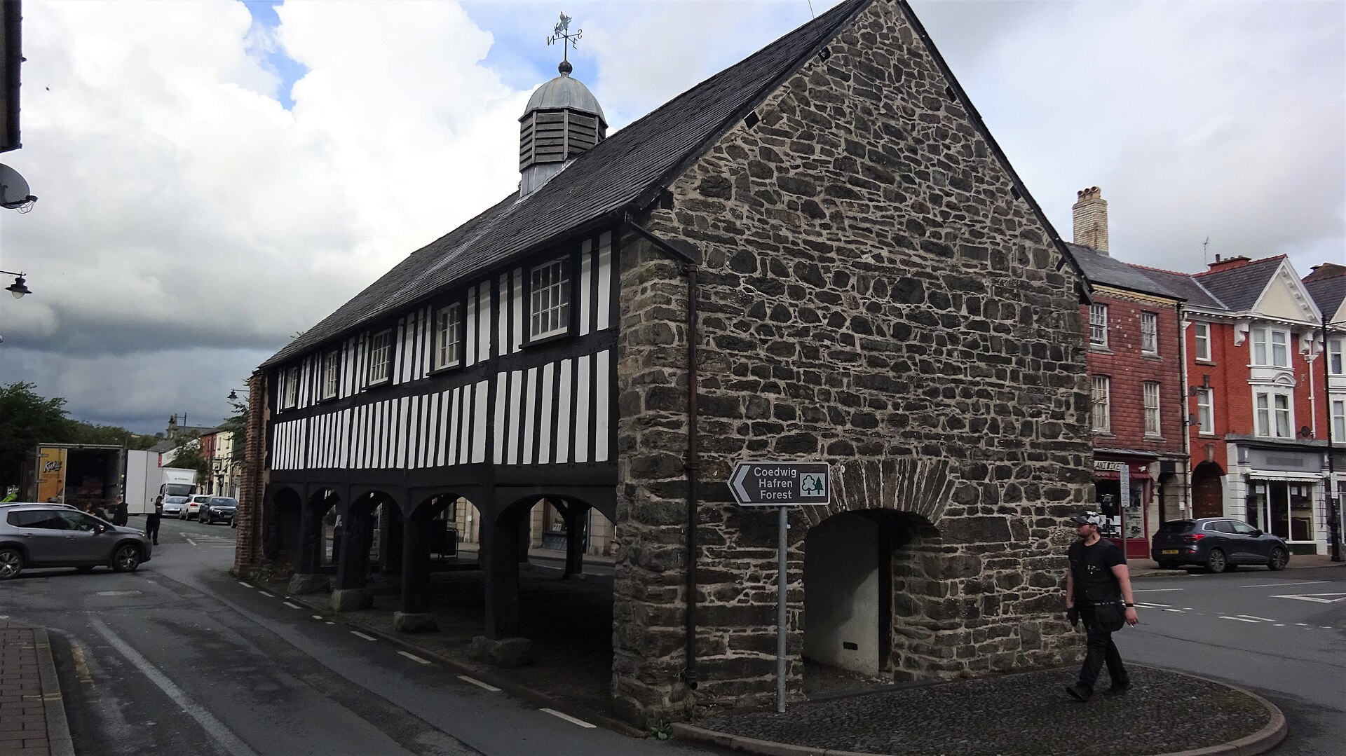 Llanidloes